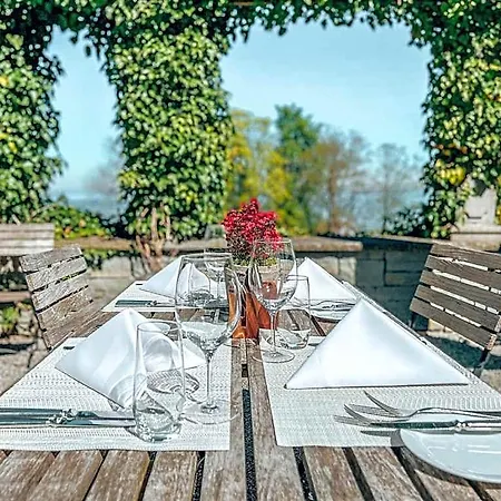 Schloss Wartegg 4*