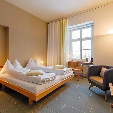 Schloss Wartegg 4*